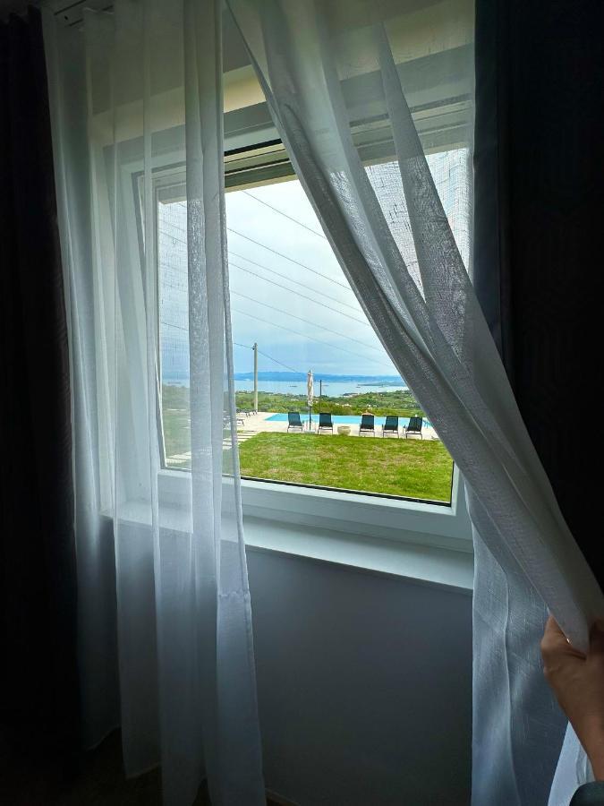 Apartmaji Meli Pu Изола Екстериор снимка
