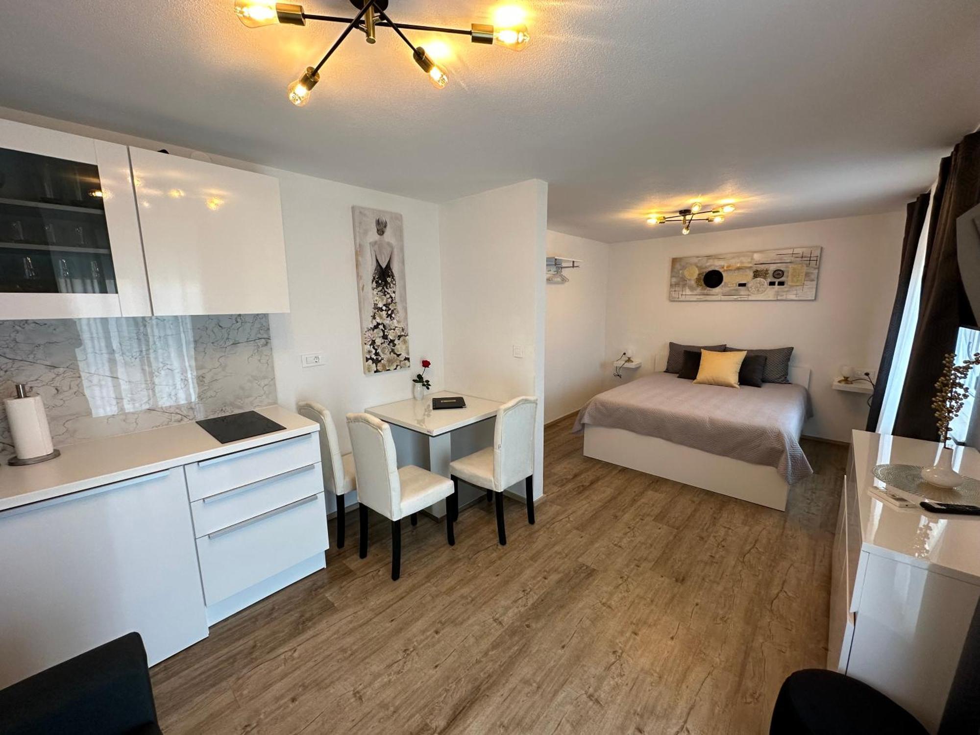 Apartmaji Meli Pu Изола Екстериор снимка